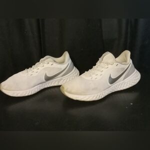 womens Nike Revolution running shoes size 8.5